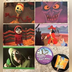 DISNEY BLUNDLE!  2 Disney Pins and 5 Disney Post Cards - BRAND NEW